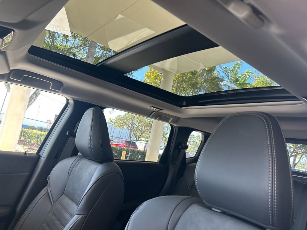 New 2026 Mitsubishi Outlander SE image 16