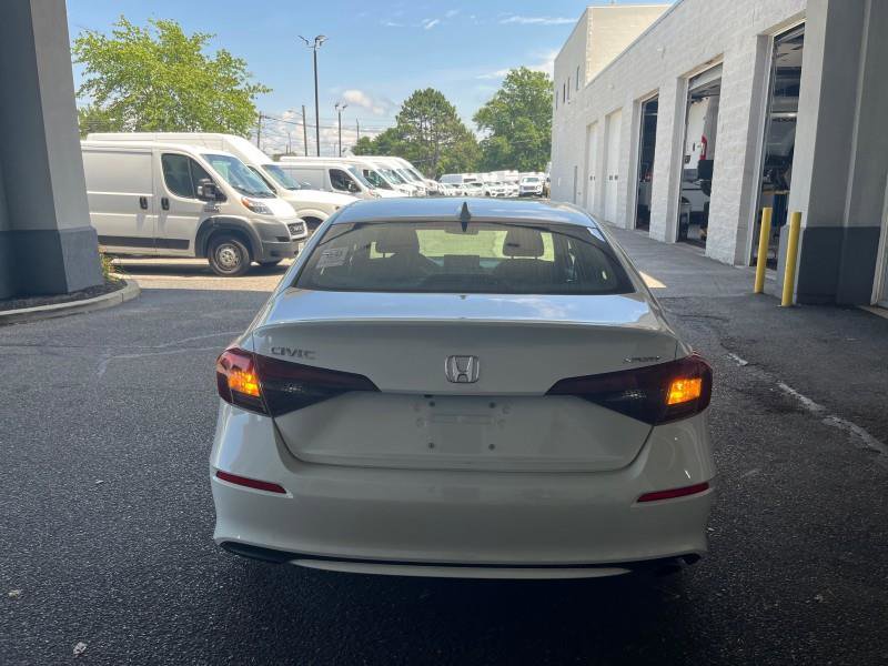 Used 2025 Honda Civic Sport image 5