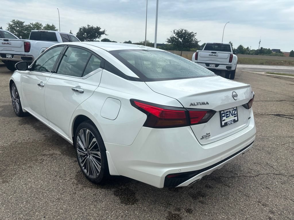 Used 2024 Nissan Altima 2.5 SL AWD/4WD image 7