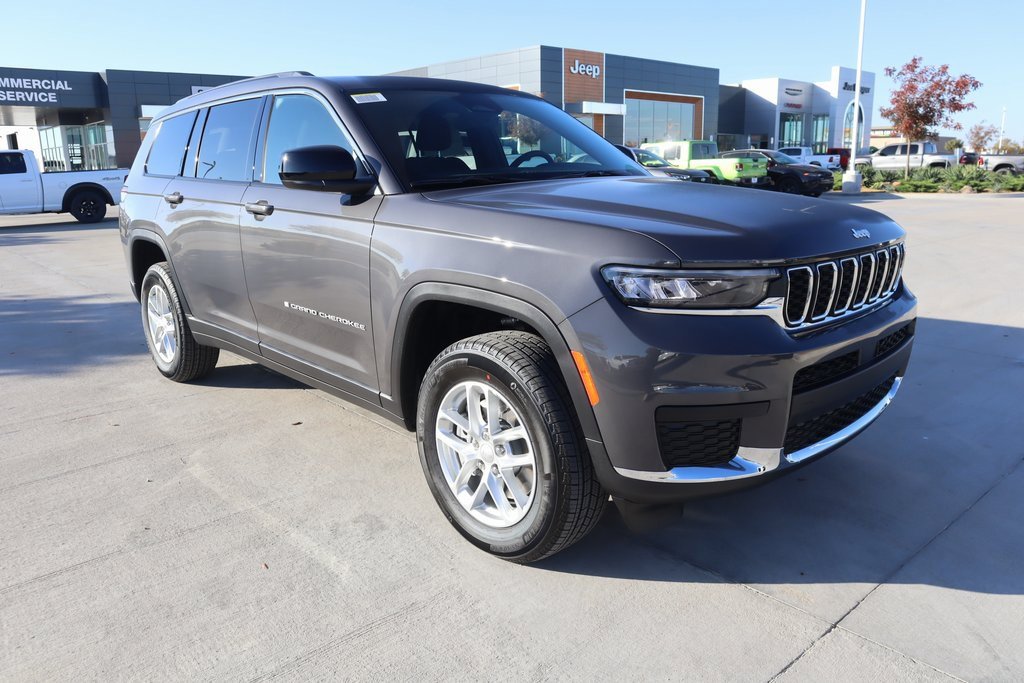 New 2025 Jeep Grand Cherokee L Laredo w/ Luxury Tech Group I image 1