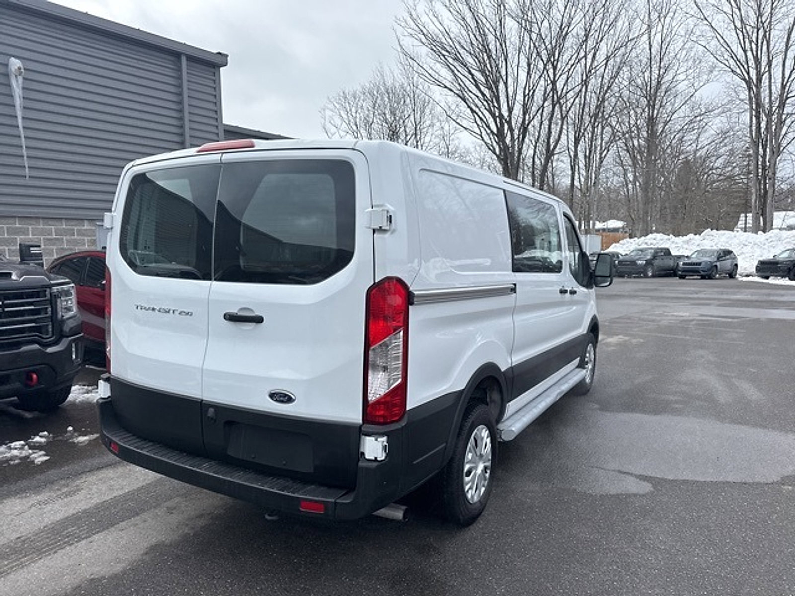 Used 2024 Ford Transit 250 Low Roof w/ Exterior Upgrade Package RWD image 14