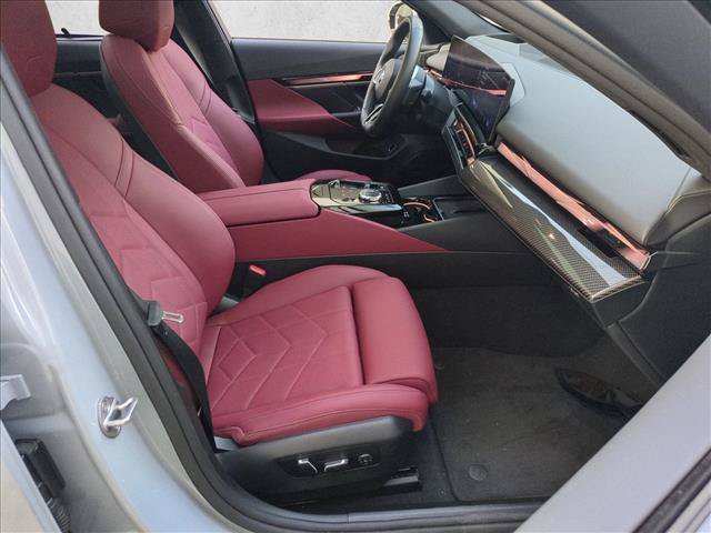 Used 2024 BMW i5 eDrive40i w/ Executive Package RWD image 24
