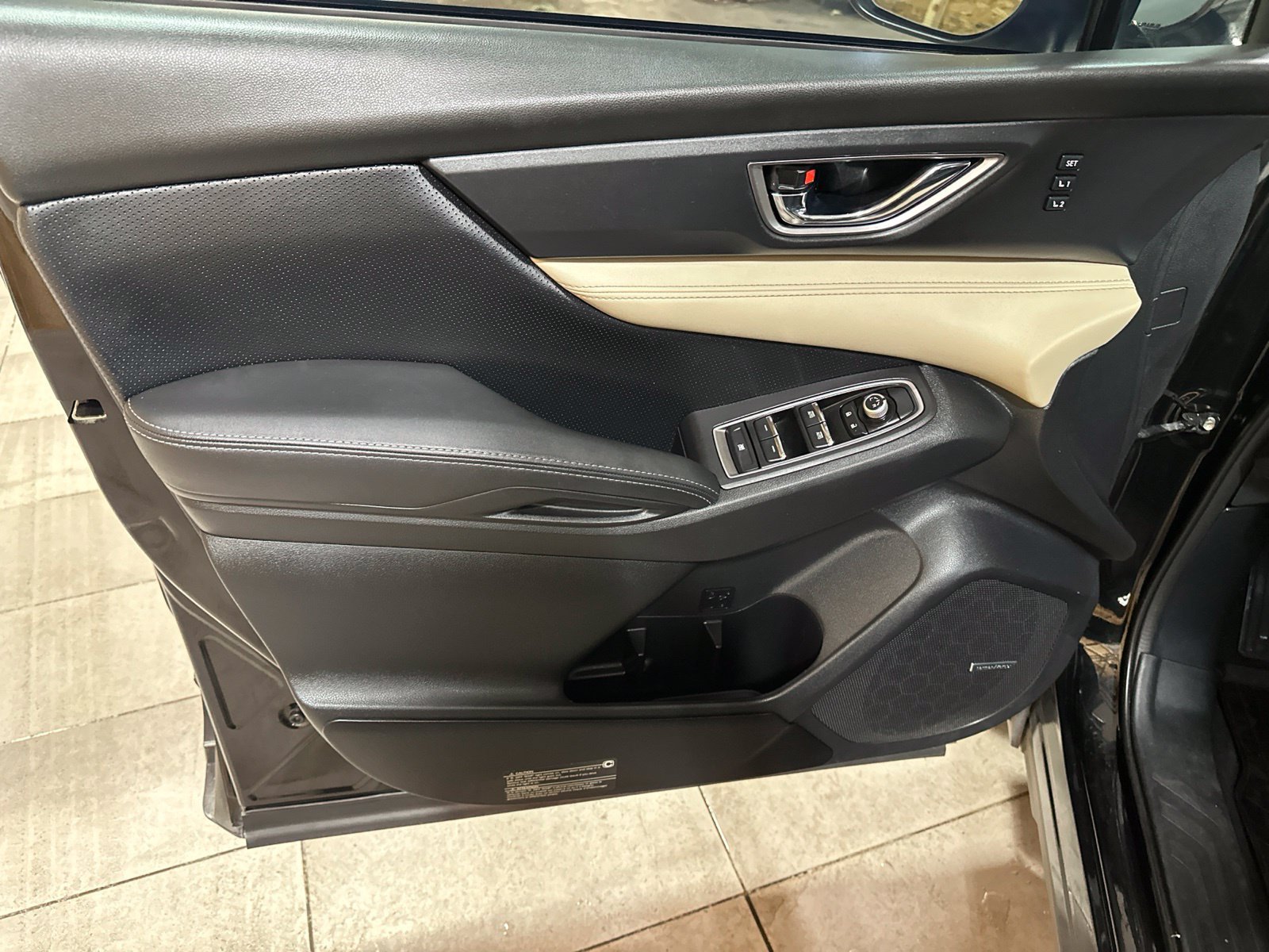 Used 2020 Subaru Ascent Limited w/ Technology Package AWD/4WD image 15