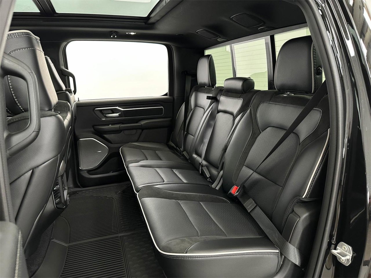 New 2026 RAM 1500 Laramie w/ Night Edition image 32