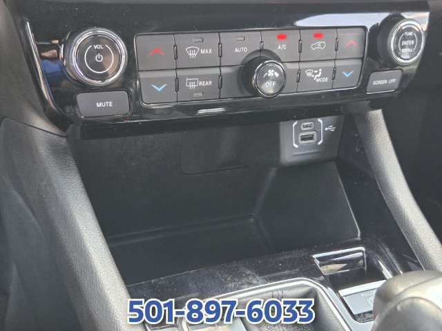 Used 2025 Jeep Compass Limited AWD/4WD image 20