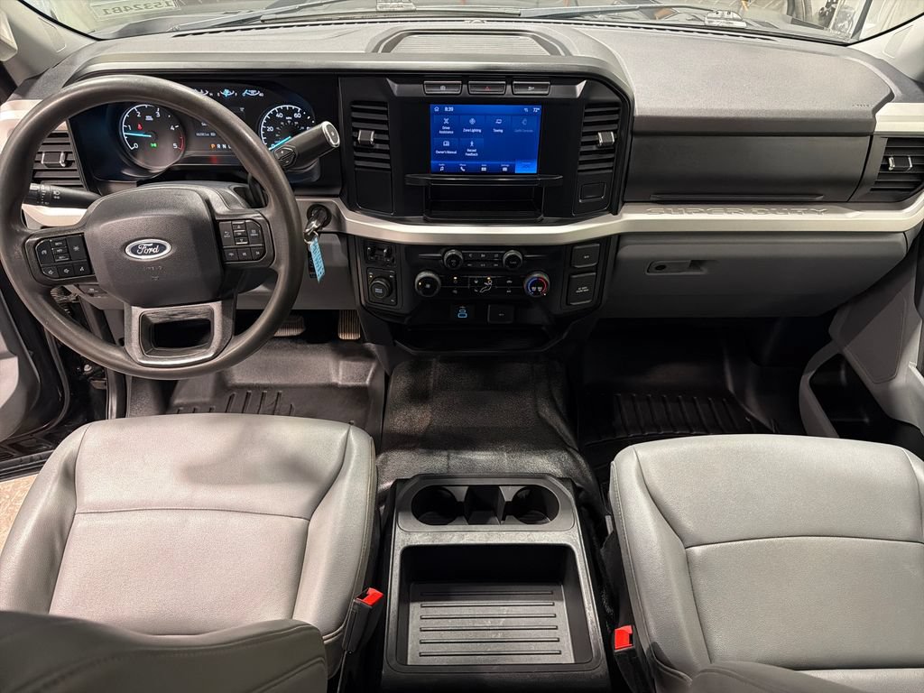 Used 2024 Ford F450 XLT AWD/4WD image 4