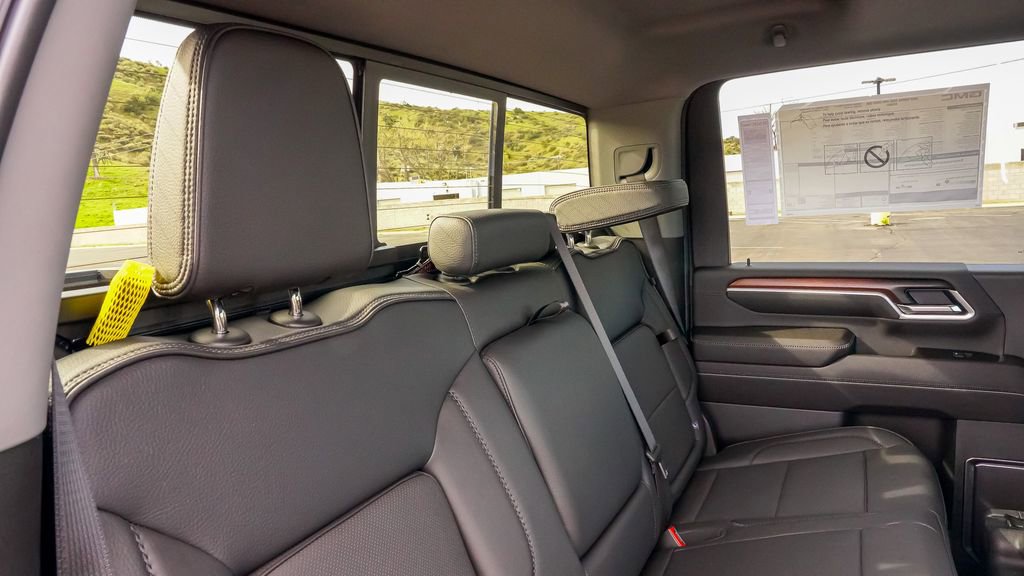 New 2025 GMC Sierra 2500 Denali w/ Technology Package image 18