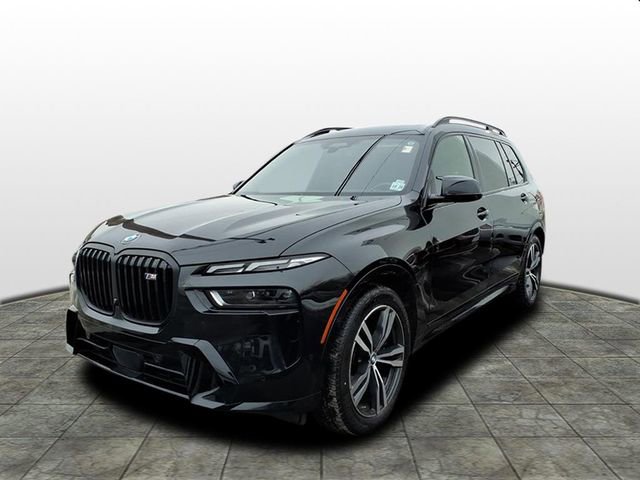 Used 2024 BMW X7 M60i w/ Executive Package image 3