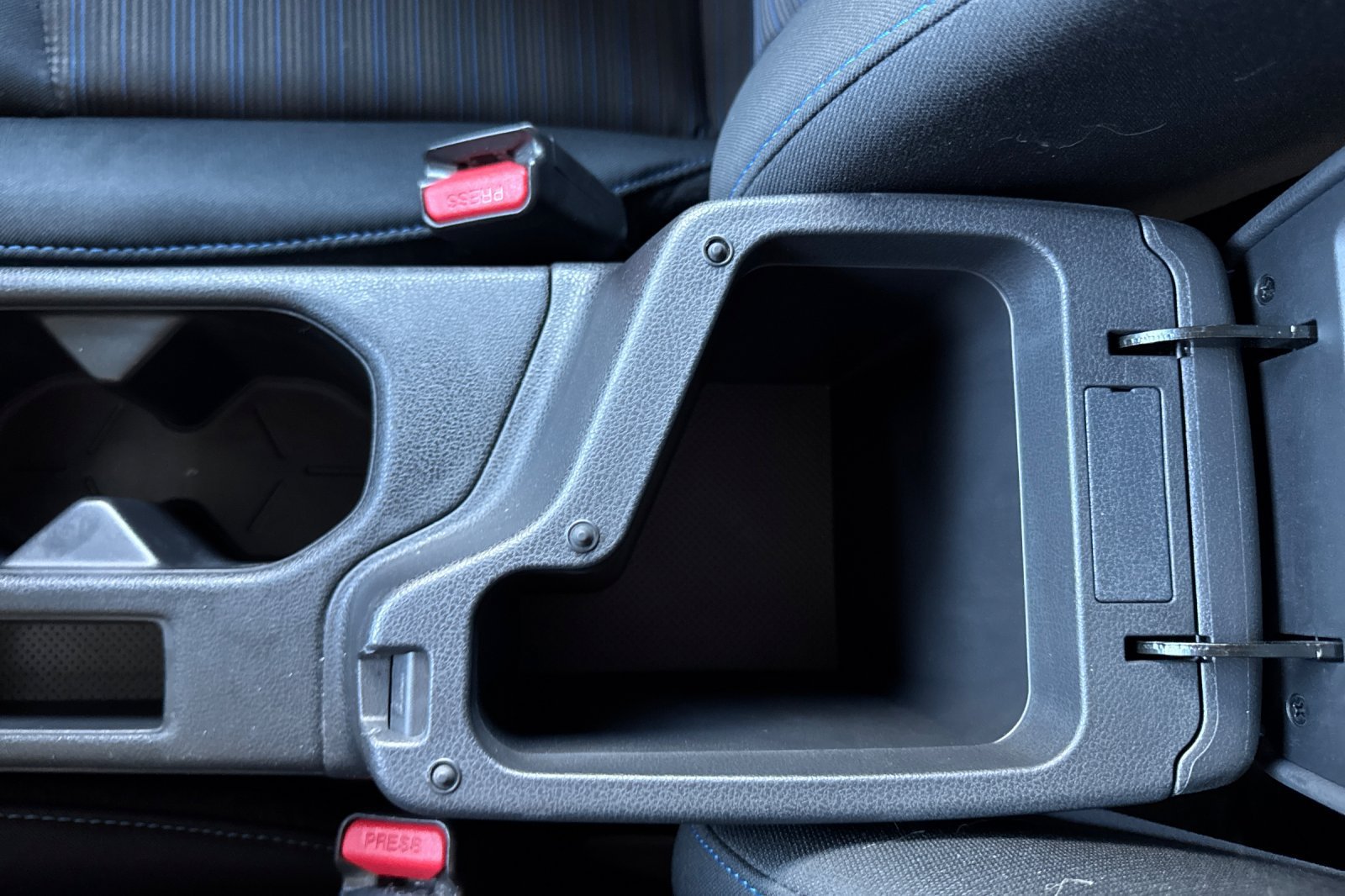 Certified 2025 Nissan Leaf S FWD image 33