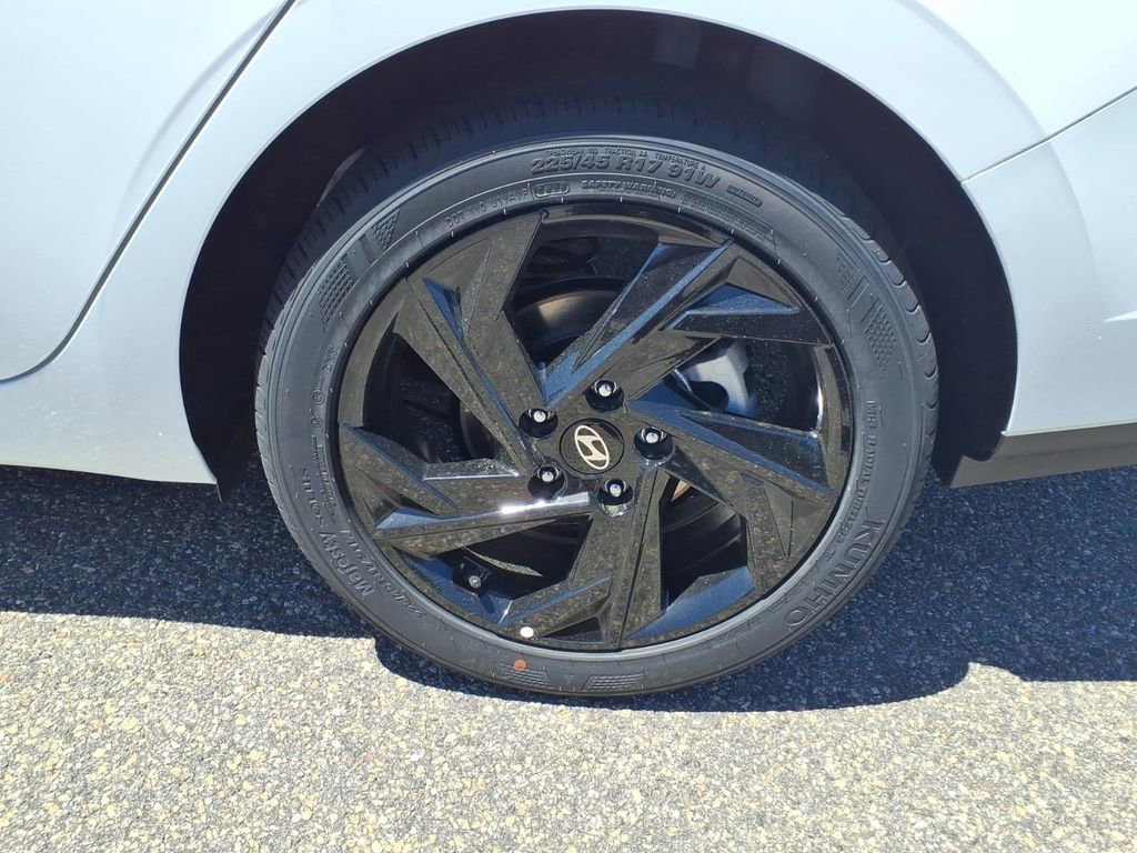 New 2026 Hyundai Elantra Sport FWD image 7