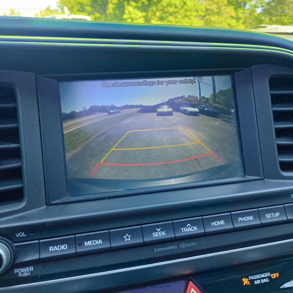Used 2020 Hyundai Elantra SEL FWD image 13