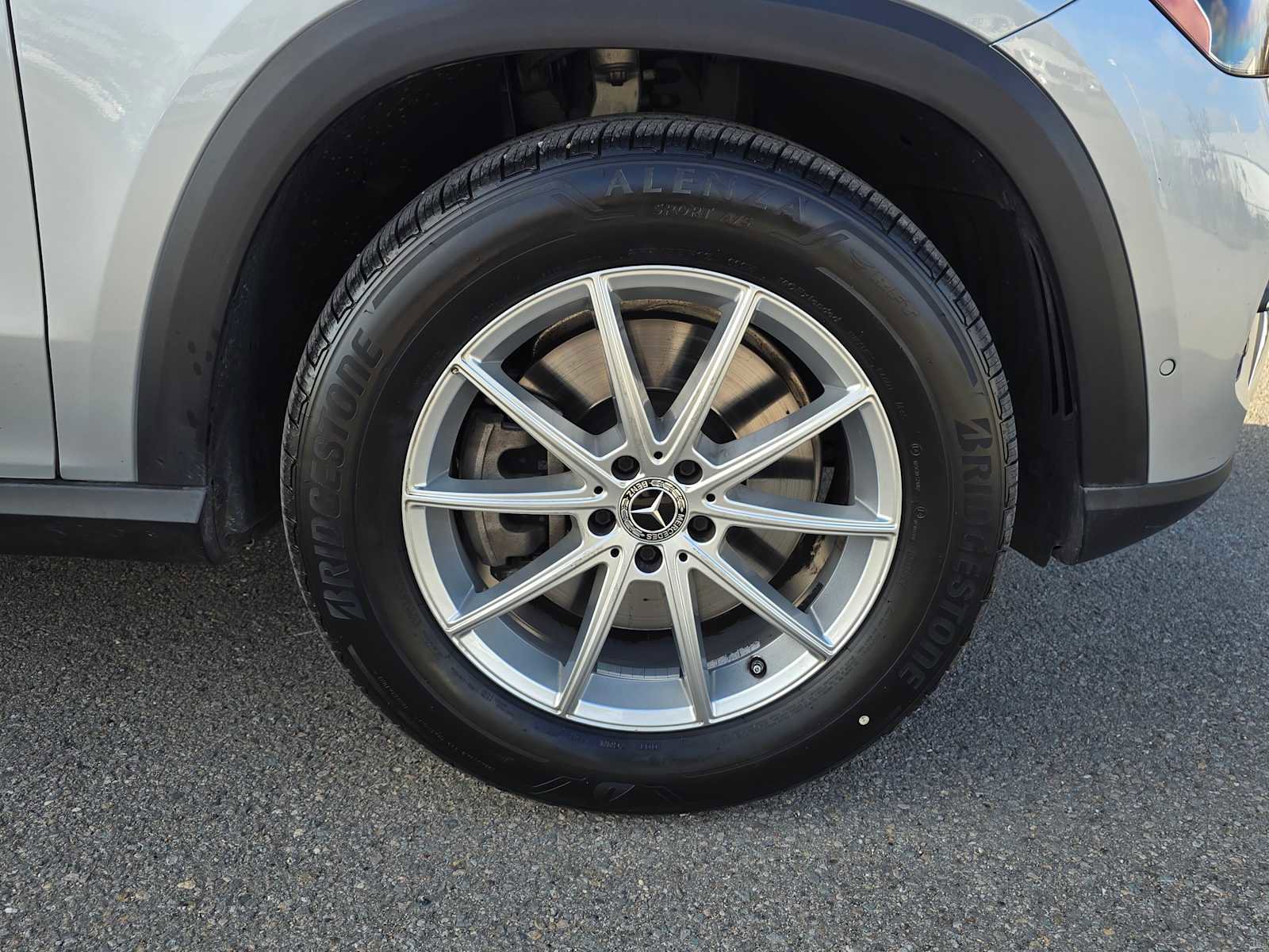 Used 2024 Mercedes-Benz GLE 450e GLE 450e Plug-In Hybrid image 9