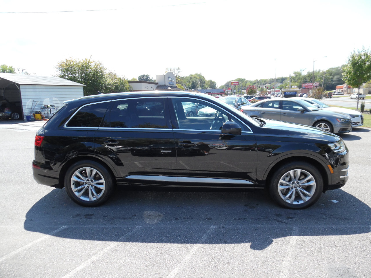 Used 2017 Audi Q7 3.0T Premium image 6