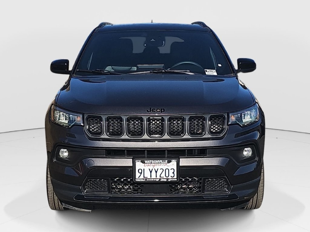 Used 2023 Jeep Compass Latitude w/ Sun and Sound Group AWD/4WD image 8