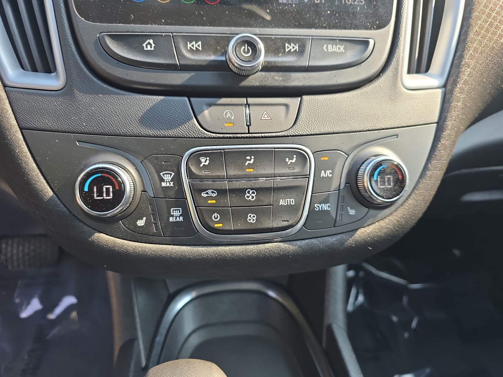 Used 2024 Chevrolet Malibu LT image 21