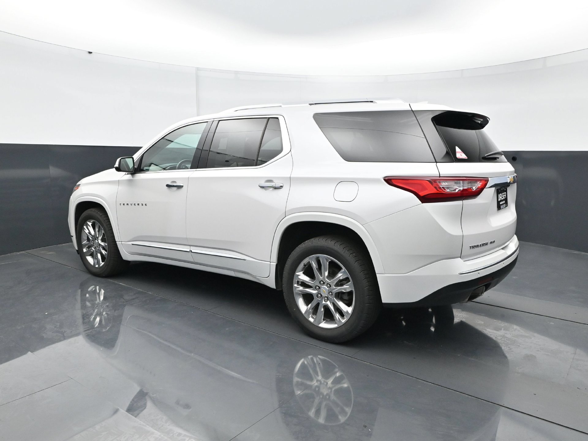 Used 2021 Chevrolet Traverse High Country AWD/4WD image 4