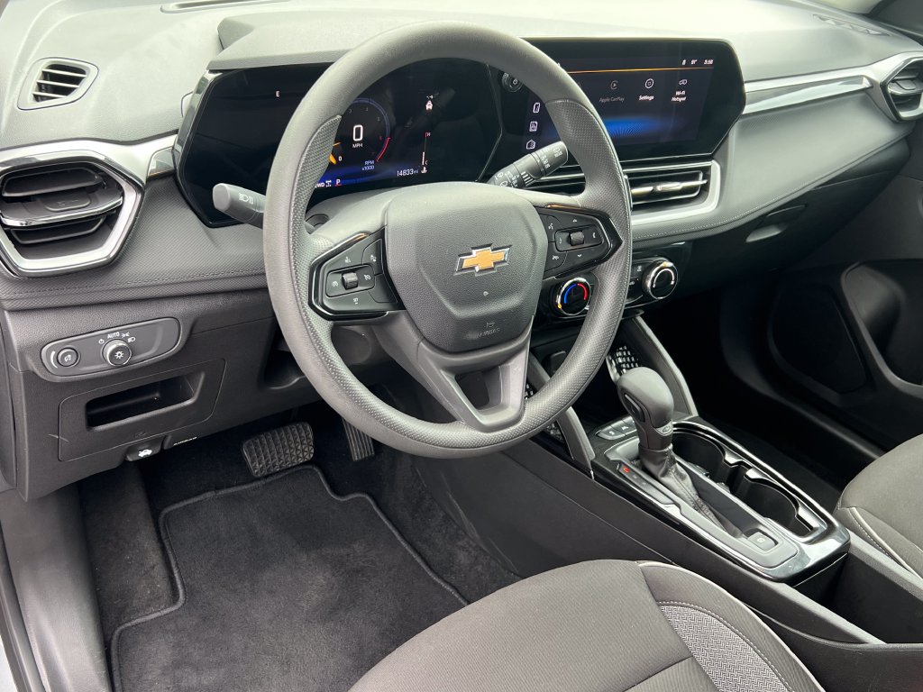 Used 2026 Chevrolet TrailBlazer LT AWD/4WD image 19