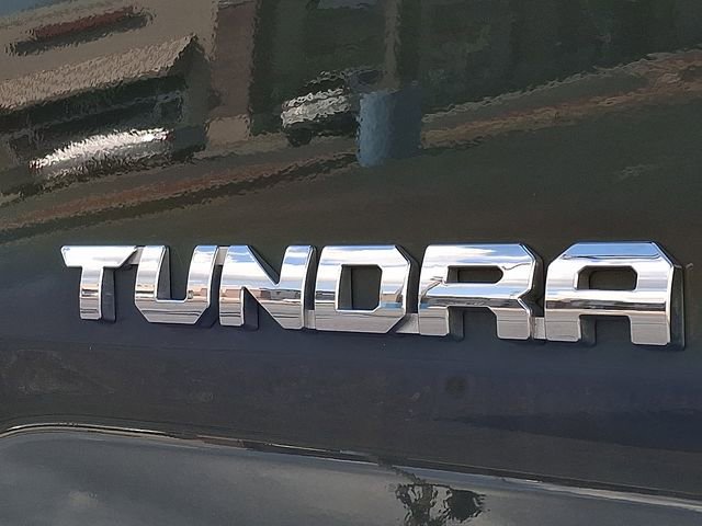 Used 2022 Toyota Tundra SR5 w/ SR5 Premium Package image 29