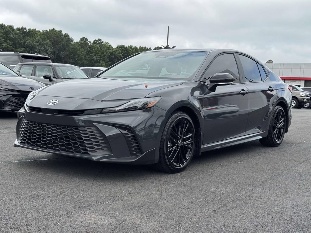 Used 2025 Toyota Camry SE FWD image 25