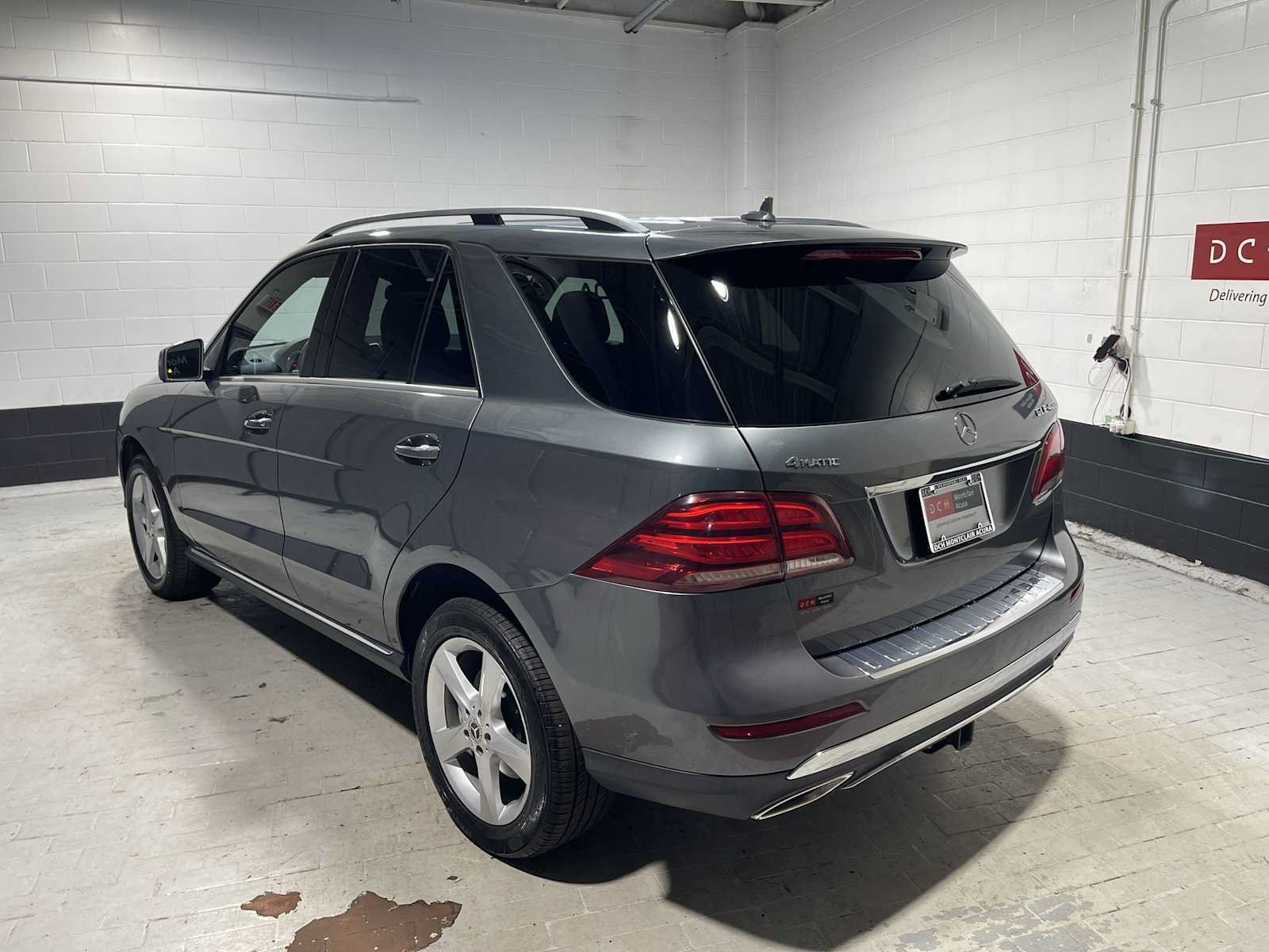 Used 2019 Mercedes-Benz GLE 400 4MATIC image 4