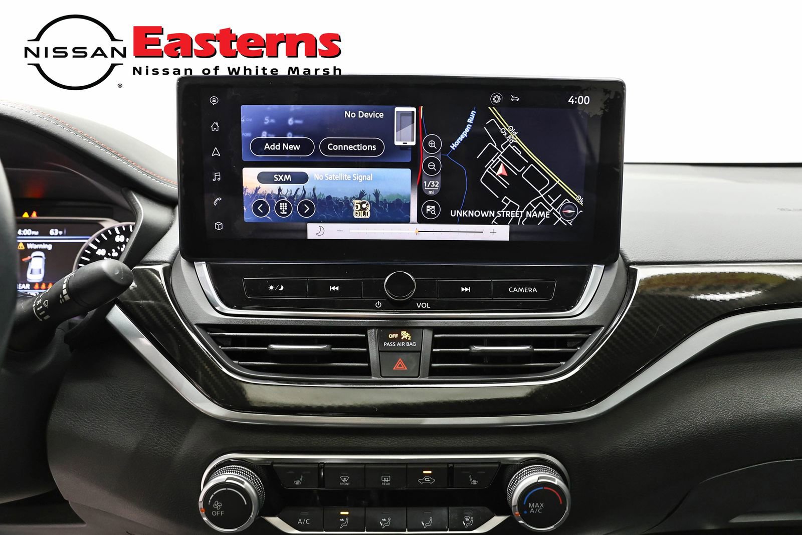 Used 2023 Nissan Altima 2.5 SR w/ SR Premium Package FWD image 12