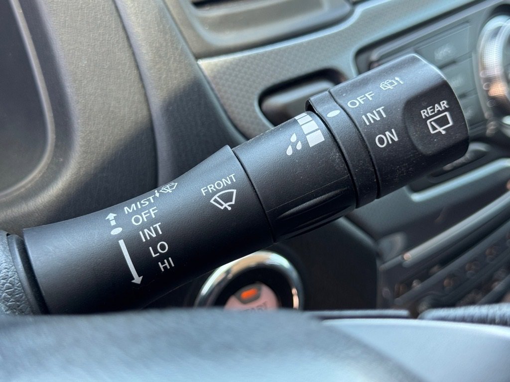 Used 2020 Nissan Pathfinder SL image 25