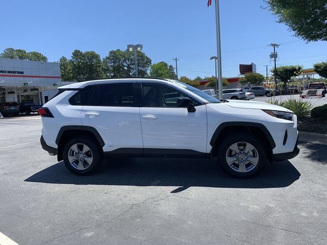 Certified 2025 Toyota RAV4 LE AWD/4WD image 9