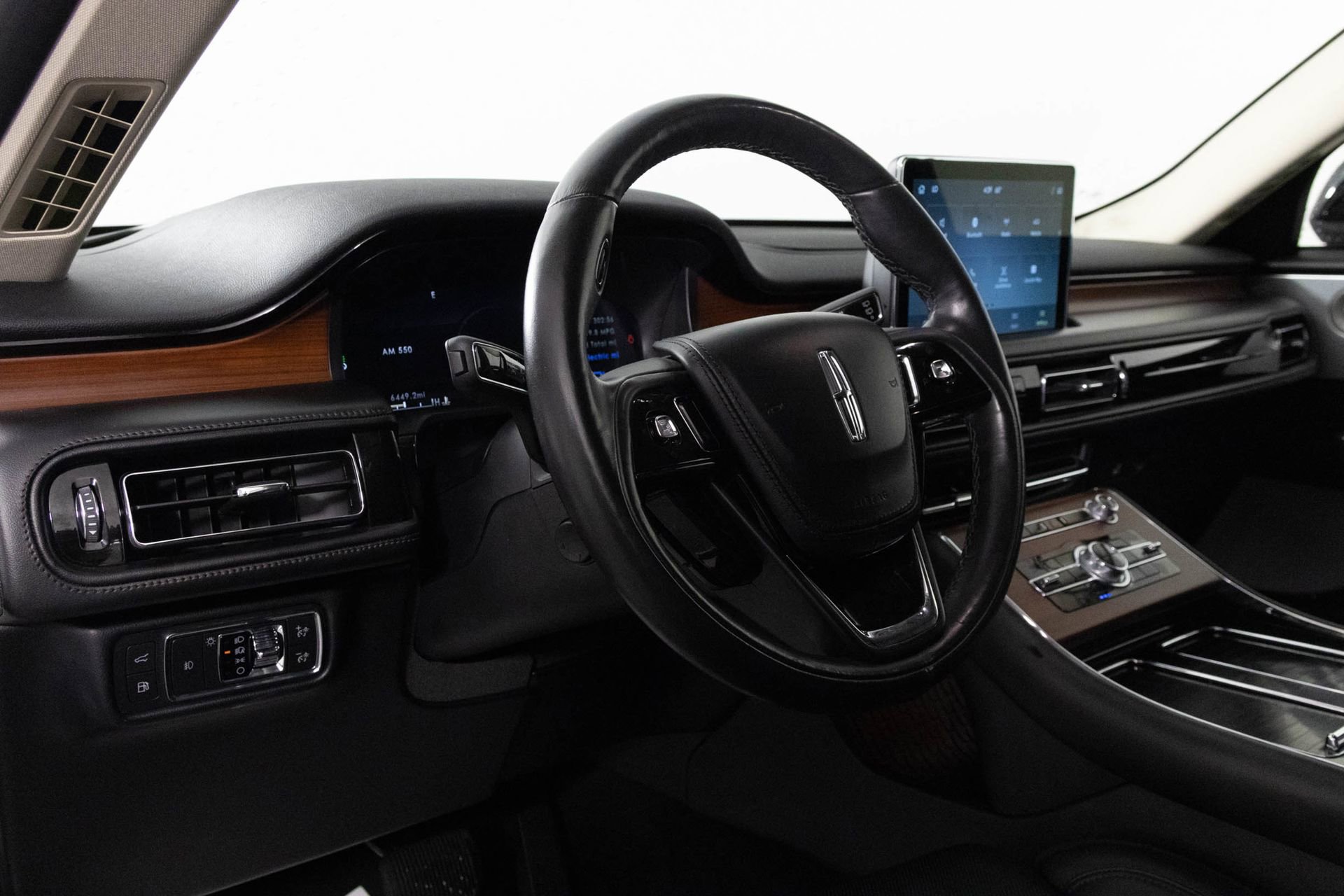 Used 2021 Lincoln Aviator Grand Touring w/ Equipment Group 302A AWD/4WD image 5