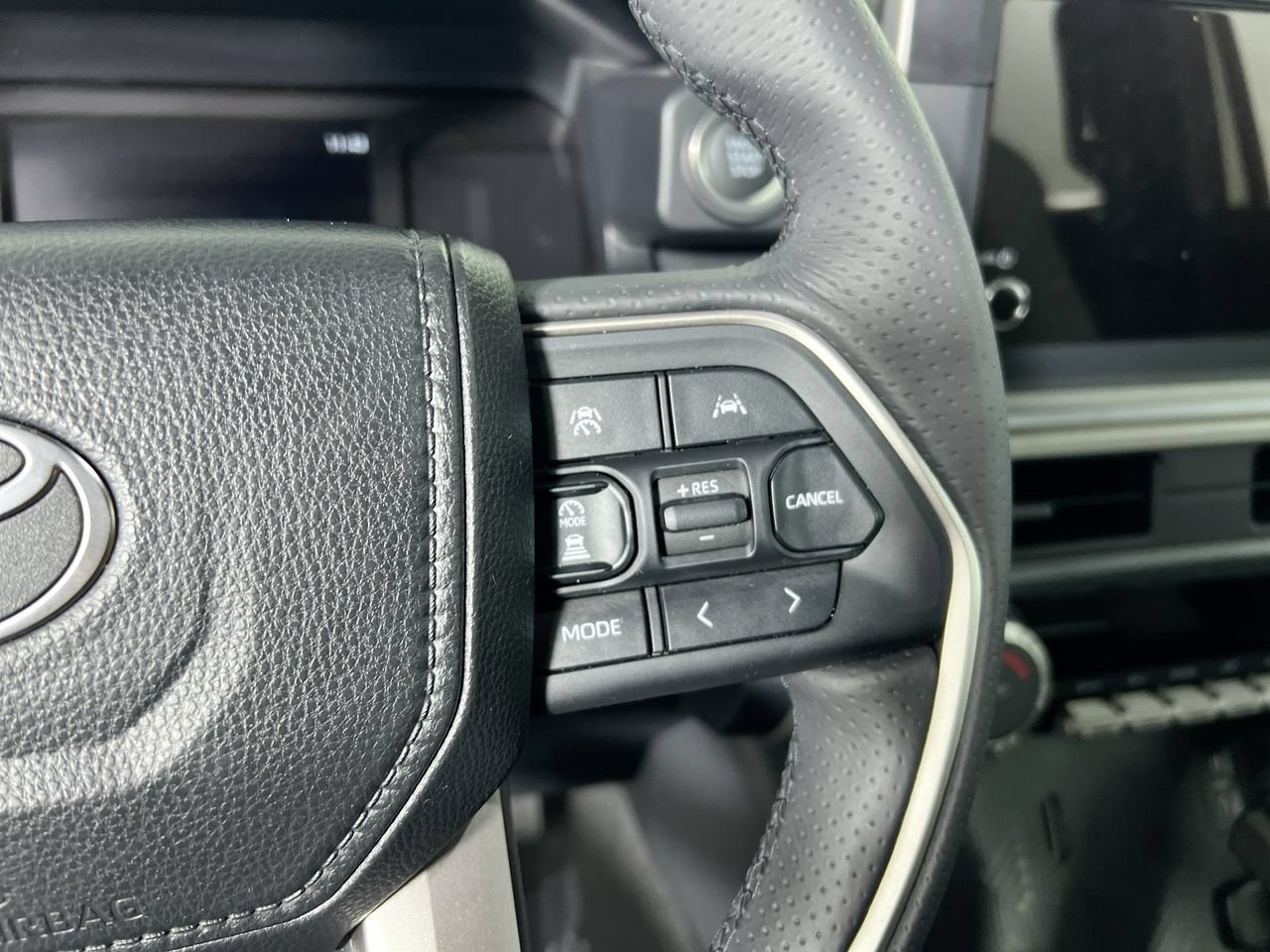 Used 2026 Toyota 4Runner SR5 RWD image 17