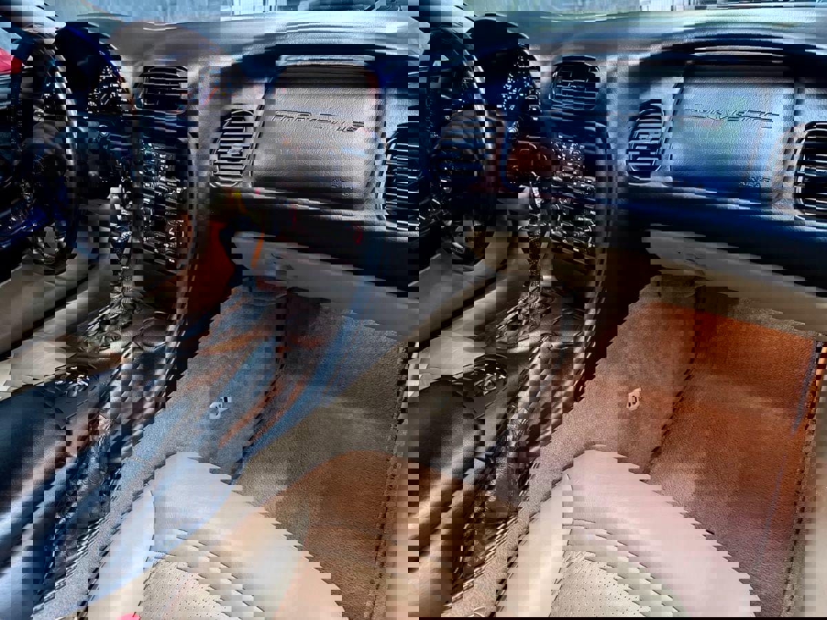 Used 2000 Chevrolet Corvette Coupe w/ Memory Pkg image 19