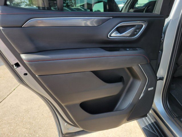 Used 2023 Chevrolet Tahoe RST w/ Luxury Package RWD image 32