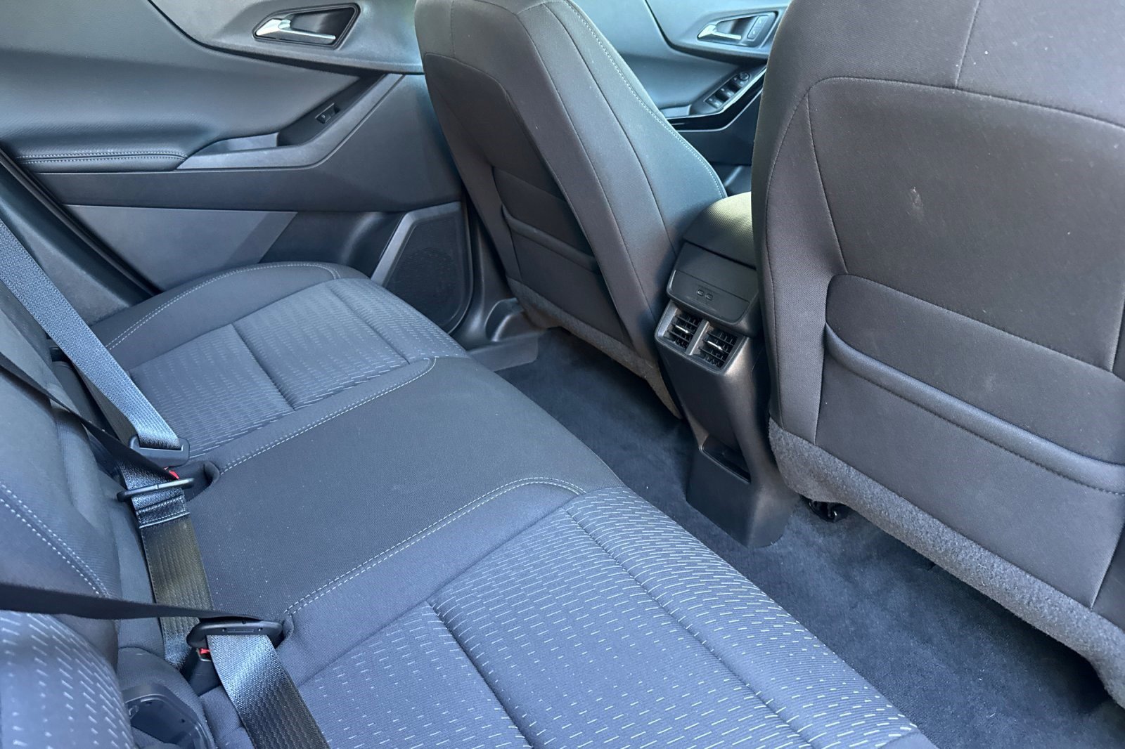 Used 2025 Chevrolet Equinox LT FWD image 29