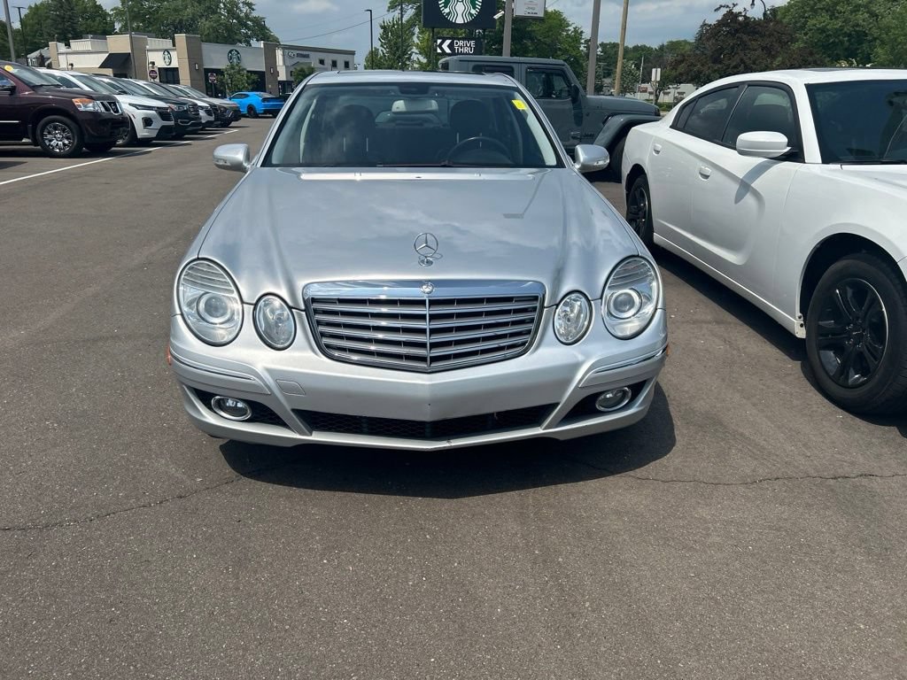 Used 2007 Mercedes-Benz E 350 4MATIC Sedan image 2