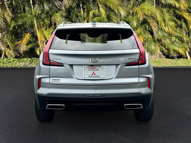 Used 2025 Cadillac XT4 Premium Luxury image 6