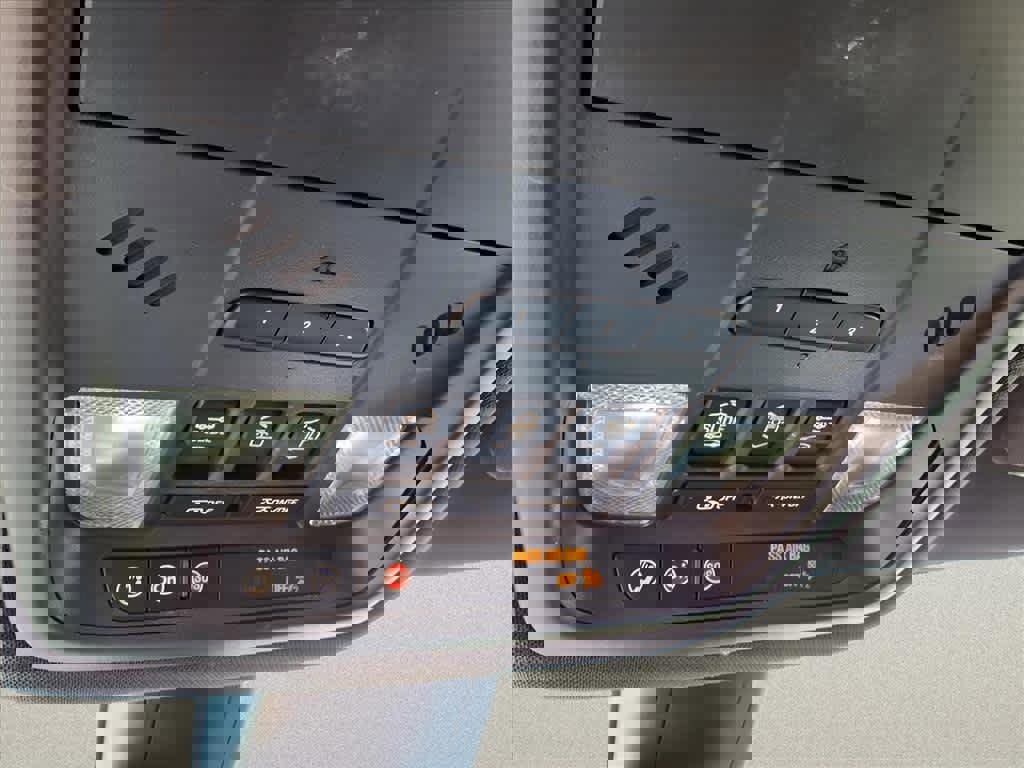 Used 2023 Buick Enclave Essence w/ Experience Buick Package image 16