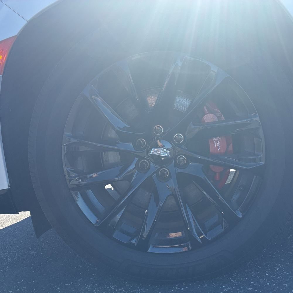 Used 2024 Cadillac Escalade ESV Sport Platinum w/ LPO, ONYX Package image 11