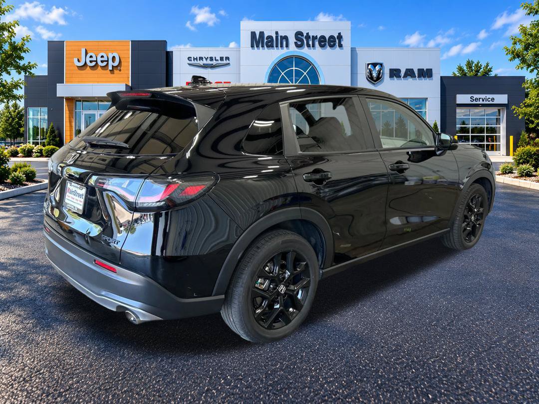 Used 2024 Honda HR-V Sport image 5