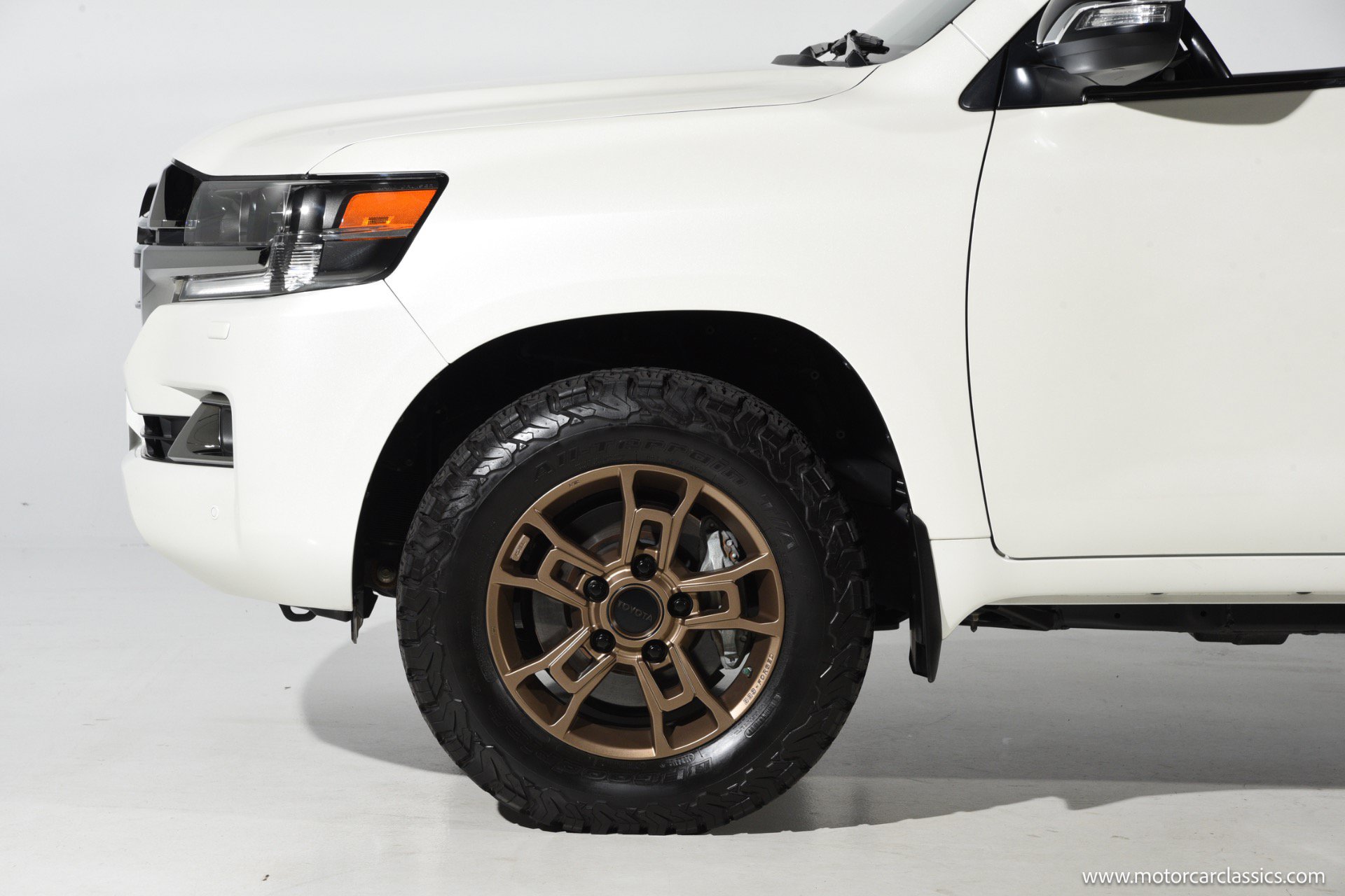 Used 2021 Toyota Land Cruiser Heritage Edition AWD/4WD image 15
