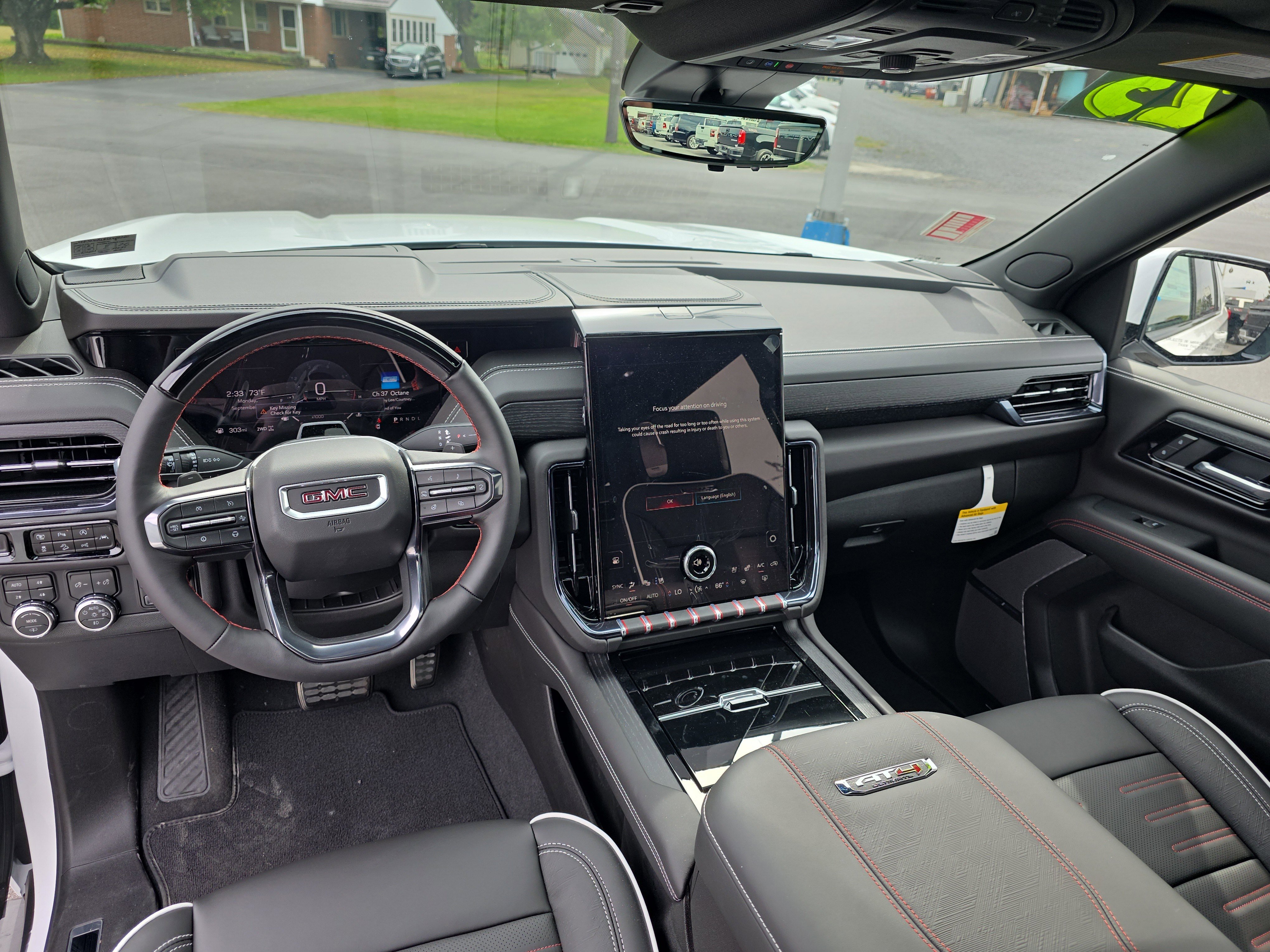 New 2025 GMC Yukon XL AT4 Ultimate image 14