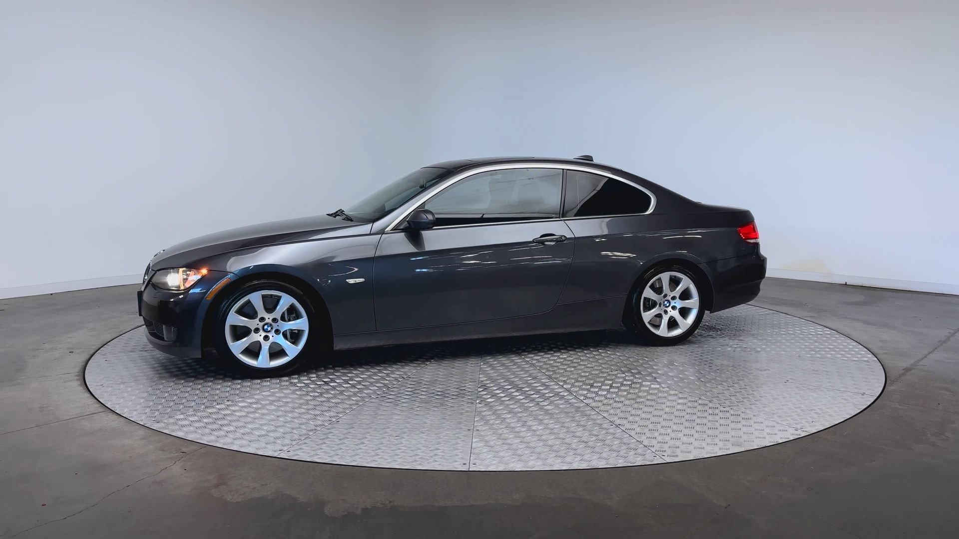 Used 2007 BMW 335i Coupe RWD image 5