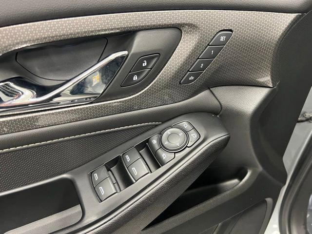 Certified 2023 Chevrolet Traverse Premier w/ Redline Edition image 25