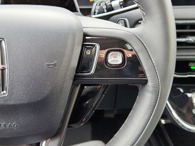 New 2025 Lincoln Corsair Reserve w/ Equipment Group 202A AWD/4WD image 18