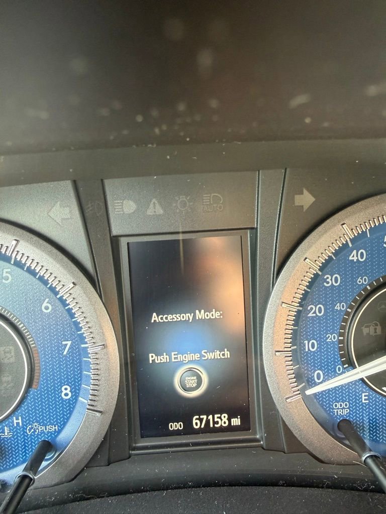 Used 2017 Toyota Sienna XLE FWD image 10