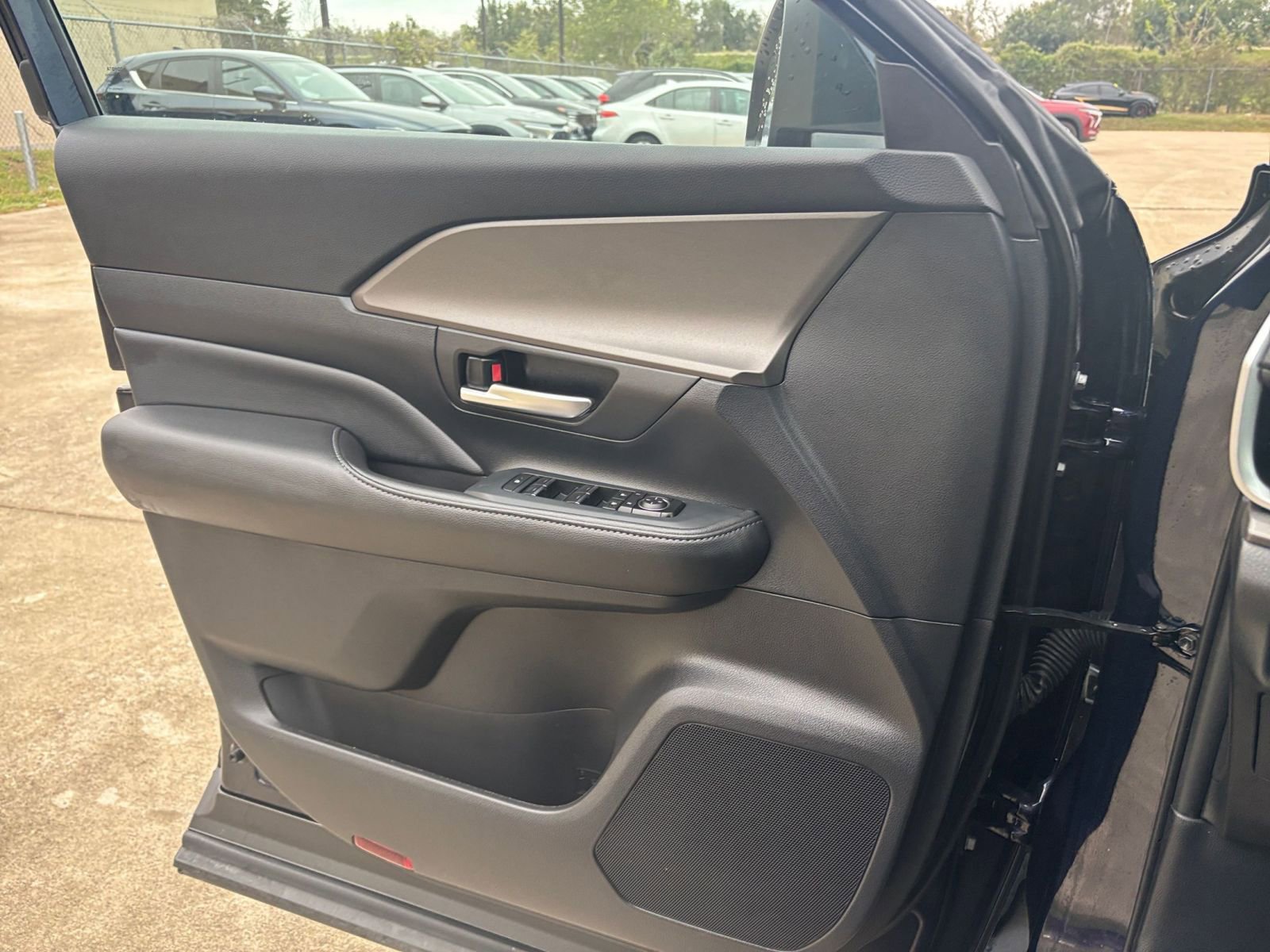 Used 2025 Toyota Grand Highlander FWD image 20