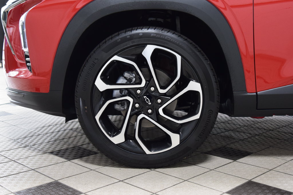 New 2026 Chevrolet Trax RS w/ Sunroof Package FWD image 27