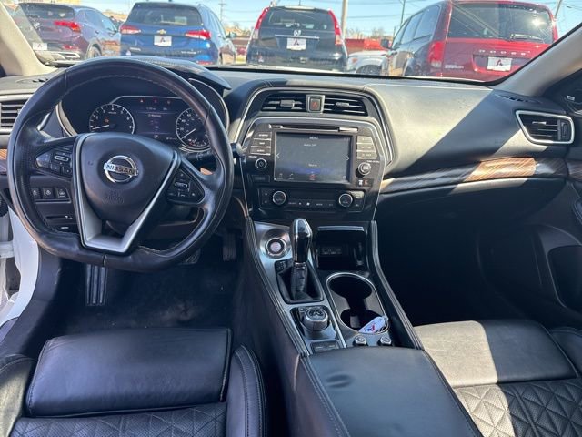 Used 2017 Nissan Maxima Platinum image 14