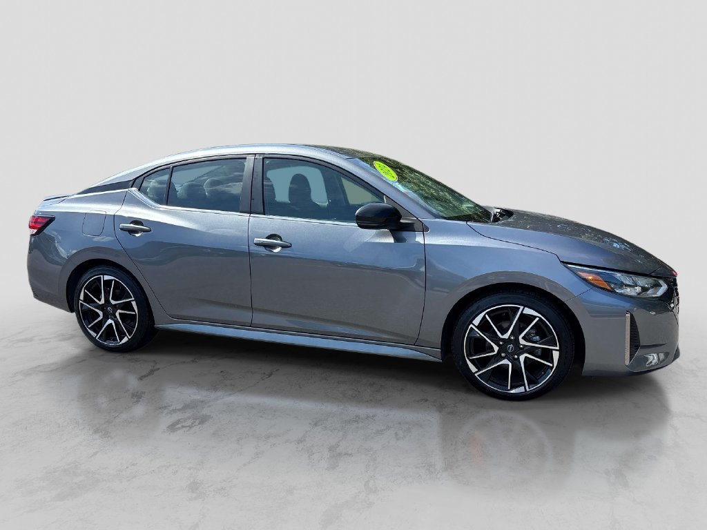 Used 2024 Nissan Sentra SR FWD image 6