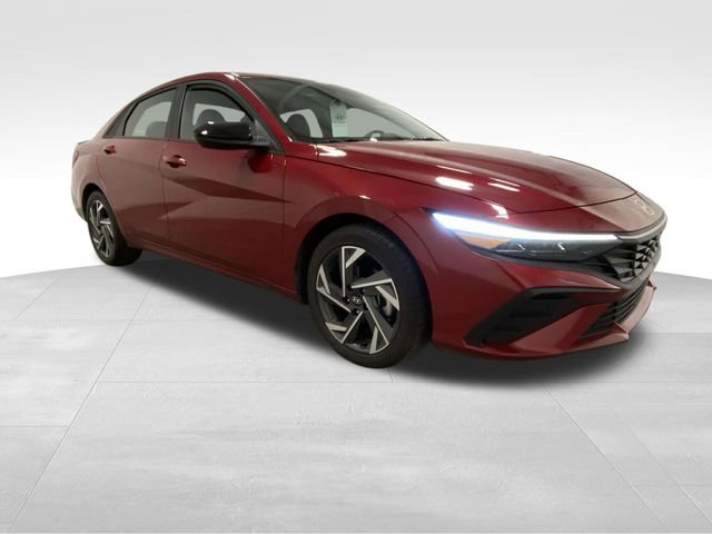 Certified 2025 Hyundai Elantra Sport image 6