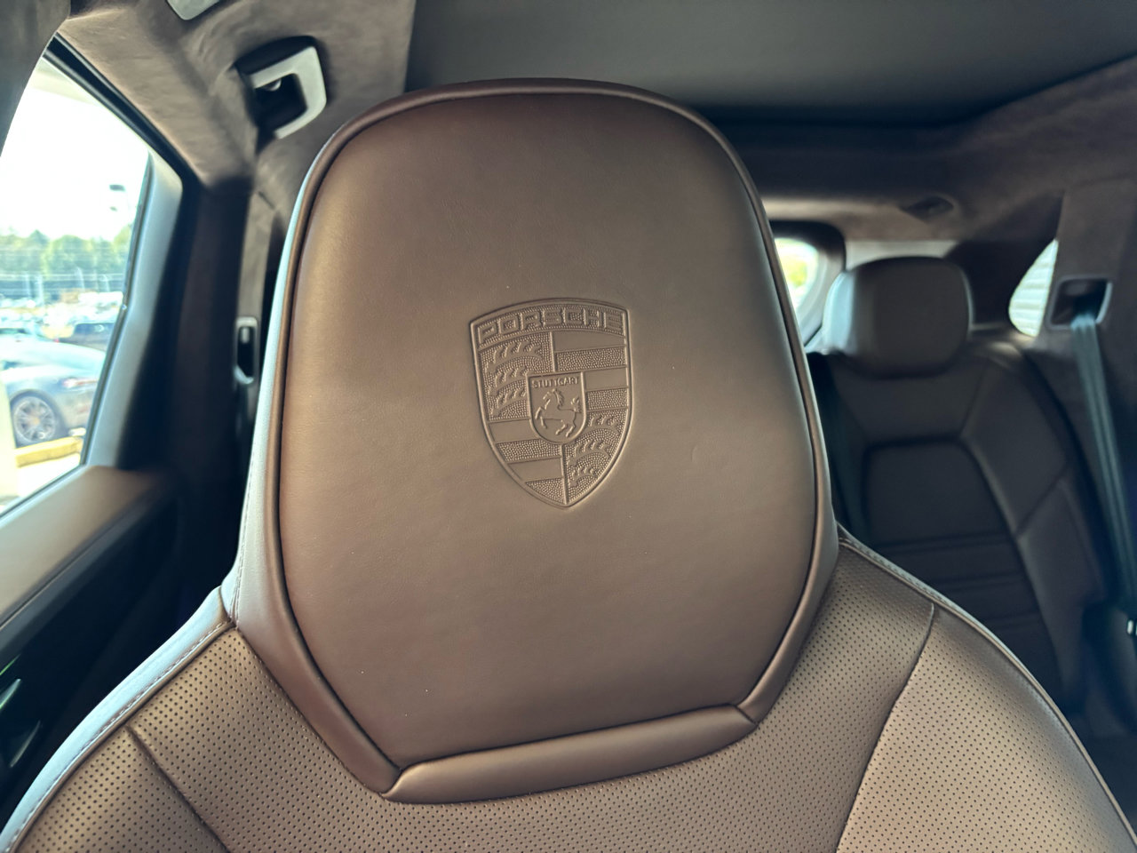 Used 2021 Porsche Cayenne Turbo S image 30