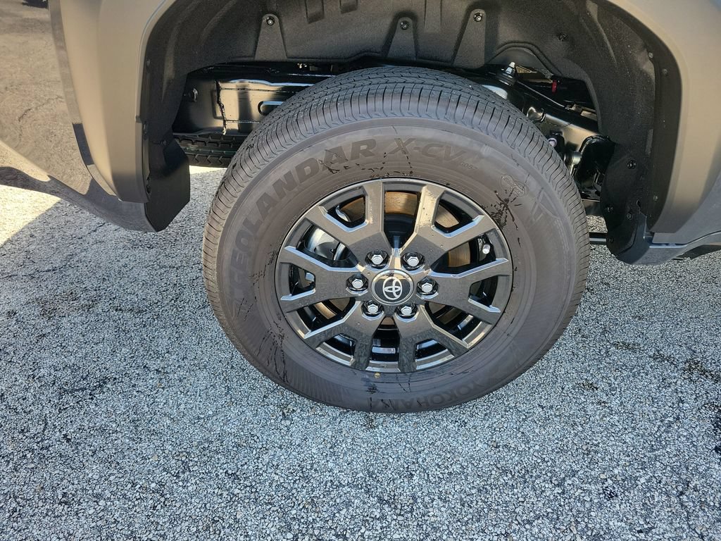 New 2026 Toyota 4Runner SR5 AWD/4WD image 31
